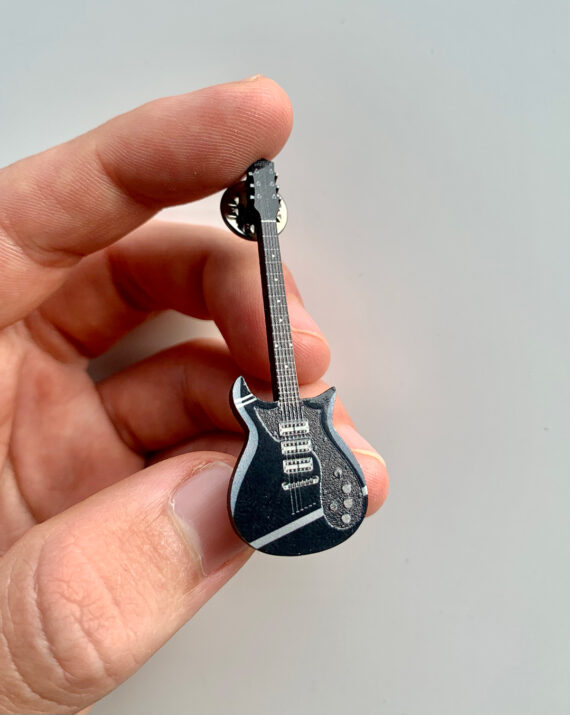 Stump-O-Matic Guitar Pin